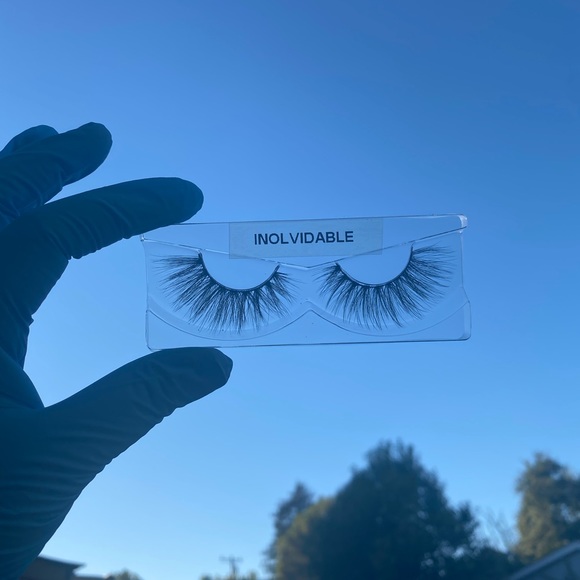 Lashes - Picture 5 of 10